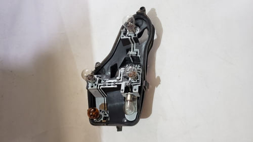 Tampa Farol Ford Fiesta  2003 A 2006 Original