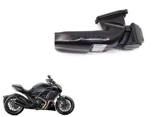Duto Direito Ar Ducati Diavel 1198  11-14