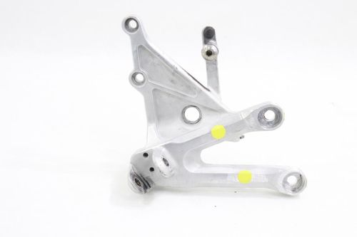 Bacalhau Dianteiro Direito Honda Cbr 1000 Rr 2004-2007