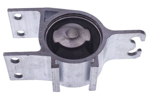 BUCHA TRASEIRA DA BANDEJA DIANT L DIR MERCEDES CLA250 13/18