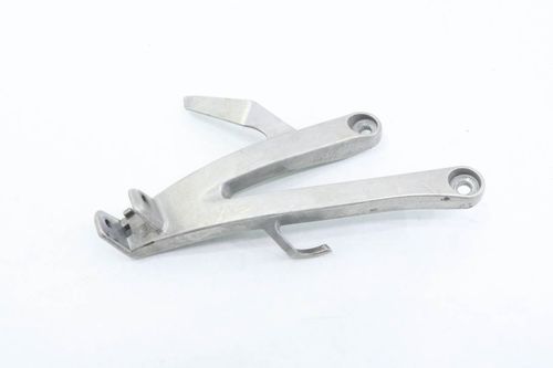 Suporte Pedaleira Traseiro Direito Honda Cbr 600 Rr 2008-2012