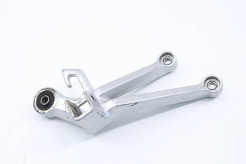 Suporte Pedaleira Traseiro Direito Suzuki Gsxr 750 Srad 2005-2006