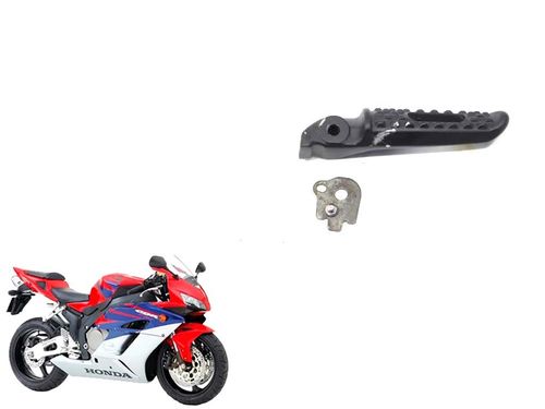 Pedaleira Traseira Direita Honda Cbr 1000 Rr 04-0