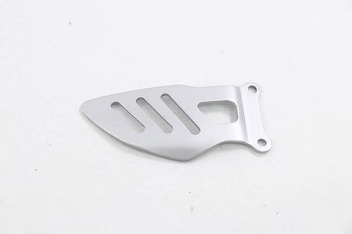 Acabamento Pedaleira Dianteira Direita Suzuki Gsxr 750 Srad 2011-2013