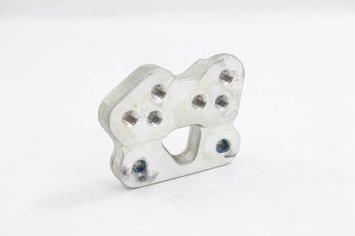 Suporte Pedaleira Diant. Direita Suzuki Gsxr 750 Srad 2011-2013
