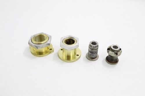 Bucha Suporte Motor Suzuki Gsxr 1000 Srad 2006-2007