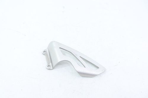 Acabamento Pedaleira Dianteira L/e Triumph Daytona 675 2009-2011