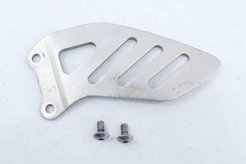 Acabamento Pedaleira Dianteira L/e Suzuki Gsxr 750 Srad 2007-2008
