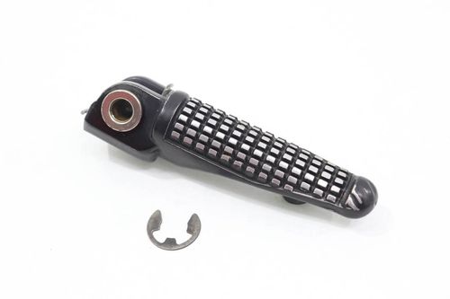 Pedaleira Dianteira Esquerda Suzuki Gsxr 750 Srad 05-06