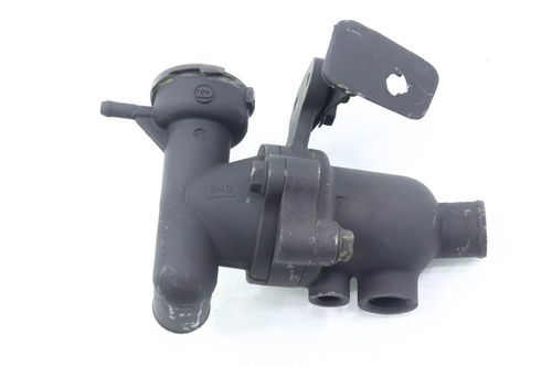 Carcaça Válvula Termostática Suzuki Gsxr 750 Srad 96-96