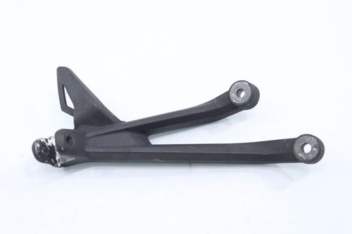 Suporte Pedaleira Traseiro Direito Triumph Daytona 675 2013-2014