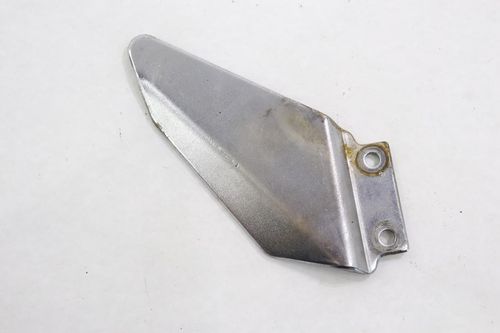 Acabamento Pedaleira Dianteira Esquerda Suzuki Gs 500 1993-2008