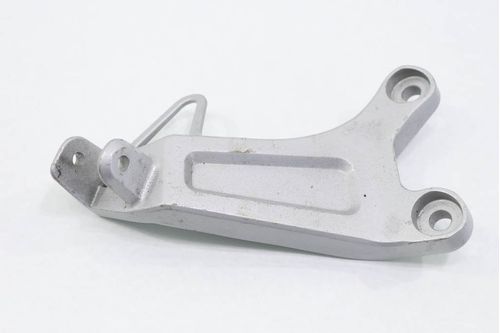 Suporte Pedaleira Bacalhau Traseiro Direito Honda Cbr 600 Rr 2003-2006