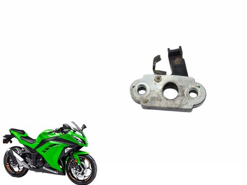 Trava Banco Carona Kawasaki Ninja 300 13-18 Usad