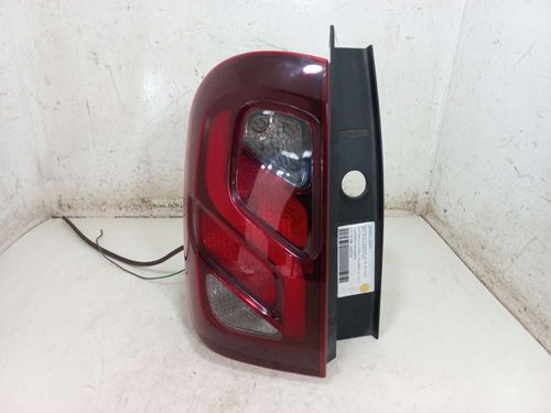 LANTERNA ESQUERDA RENAULT DUSTER 1.6 2016