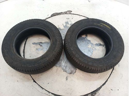 PAR DE PNEU RENAULT MASTER 2.3 2020