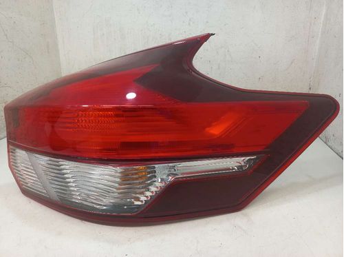 LANTERNA DIREITA NISSAN KICKS 1.6 2019