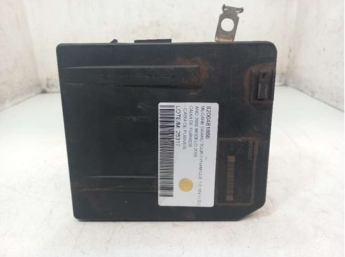 CAIXA DE FUSIVEIS RENAULT MEGANE 1.6 2009