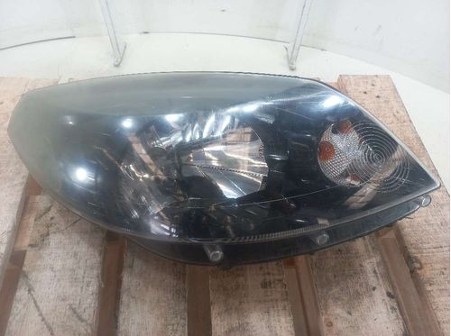 FAROL DIREITO RENAULT SANDERO 1.6 2014