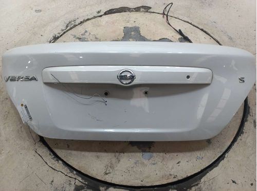 TAMPA TRASEIRA NISSAN VERSA 1.0 2016