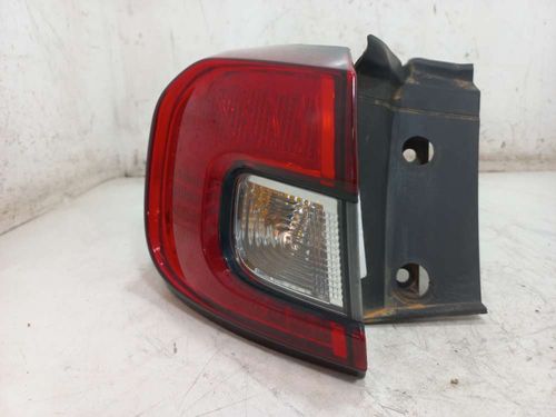 LANTERNA ESQUERDA FIAT ARGO DRIVE 1.0 2020