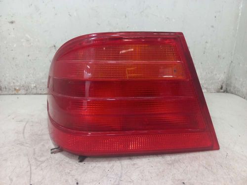 LANTERNA ESQUERDA MERCEDES BENZ E320 3.2 1997