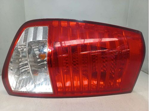LANTERNA DIREITA KIA CARNIVAL 3.8 2008