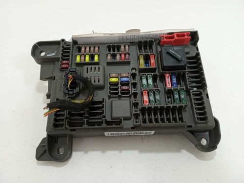 CAIXA DE FUSIVEIS BMW X5 4.4 2013