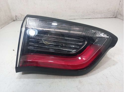 LANTERNA DA TAMPA ESQUERDA JEEP COMPASS 2.0 2021