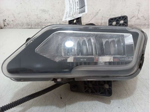 FAROL AUXILIAR DIREITO FIAT TORO 2.0 2022