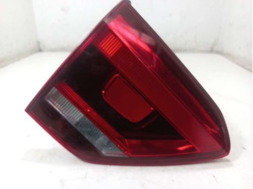 LANTERNA DA TAMPA ESQUERDA VOLKSWAGEN FOX 1.6 2020