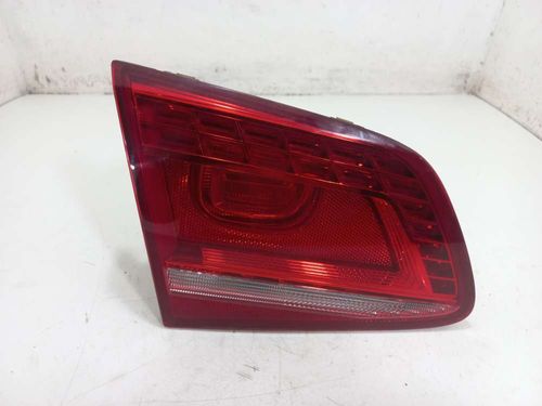 LANTERNA DA TAMPA ESQUERDA VOLKSWAGEN PASSAT 2.0 2011