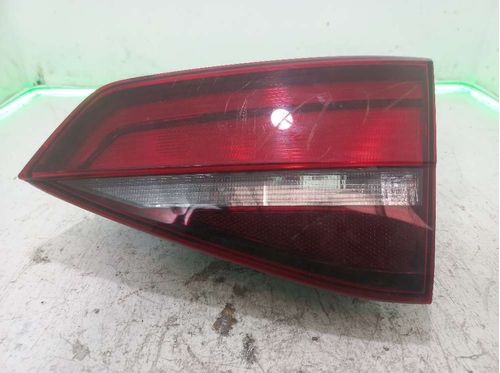 LANTERNA DA TAMPA DIREITA VOLKSWAGEN JETTA TRENDLINE 1.4 TSI 16V 4P AUT. 1.4L 2016