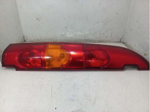 LANTERNA ESQUERDA RENAULT KANGOO 1.6 2018