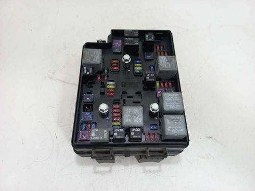 CAIXA DE FUSIVEIS CHEVROLET COBALT 1.4 2012