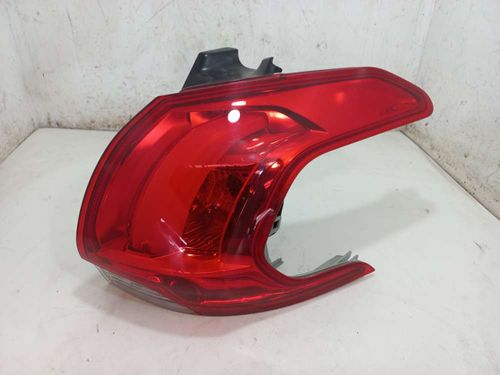 LANTERNA DIREITA PEUGEOT 2008 1.6 2020