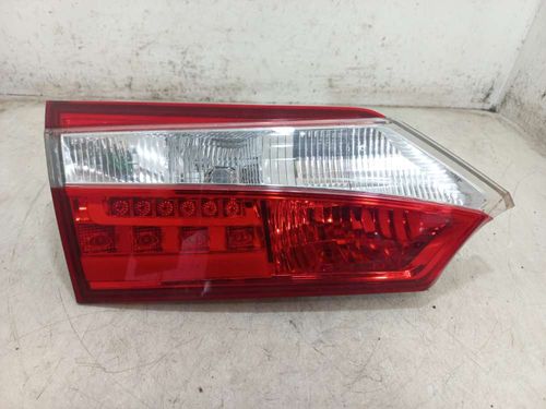 LANTERNA DA TAMPA ESQUERDA TOYOTA COROLLA 2.0 2017