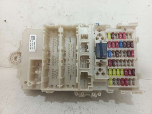 CAIXA DE FUSIVEIS HONDA HR-V 1.8 2016