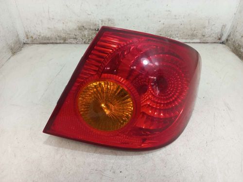 LANTERNA DIREITA TOYOTA COROLLA 1.6 2003