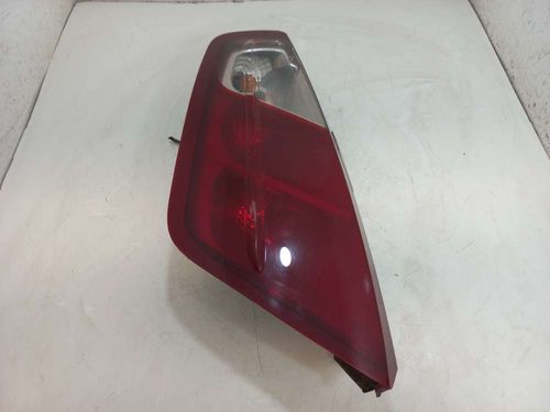 LANTERNA ESQUERDA FIAT PUNTO 1.4 2010