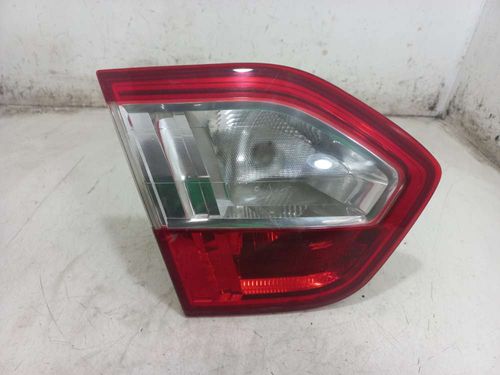 LANTERNA DA TAMPA ESQUERDA RENAULT FLUENCE 2.0 2014