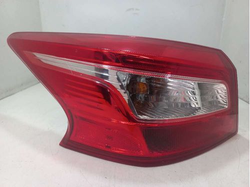 LANTERNA ESQUERDA NISSAN SENTRA 2.0 2020