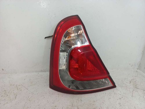 LANTERNA ESQUERDA RENAULT CLIO 1.0 2015