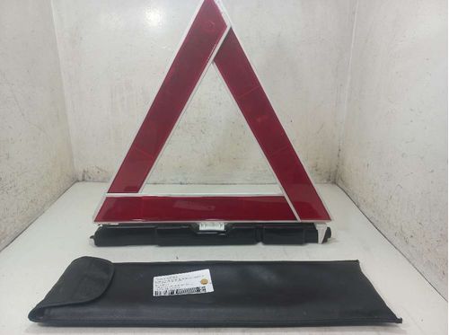 TRIANGULO DE SEGURANCA TOYOTA COROLLA 1.8 2009