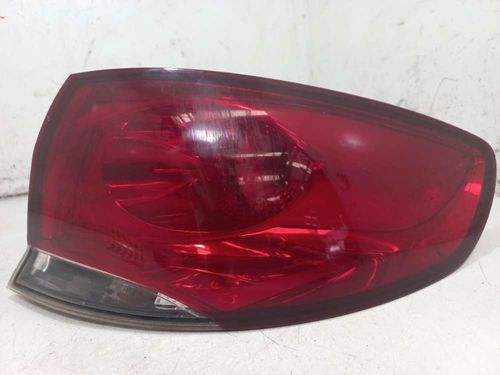 LANTERNA DIREITA FIAT SIENA 1.4 2012