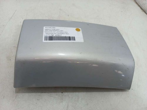 MOLDURA DA LANTERNA TRAS CHEVROLET MERIVA 1.8 2004