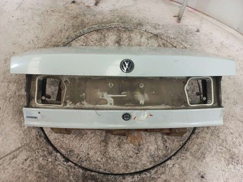 TAMPA TRASEIRA VOLKSWAGEN SANTANA 1.8 2003