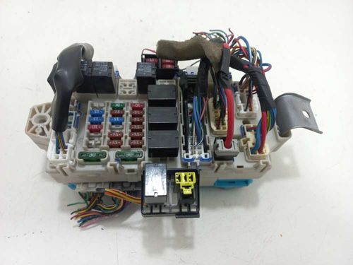 CAIXA DE FUSIVEIS MITSUBISHI PAJERO 3.2 2015