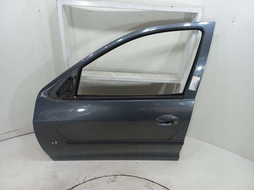 PORTA DIANTEIRA ESQ CHEVROLET PRISMA 1.4 2012