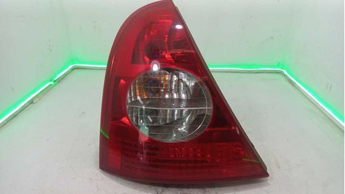 LANTERNA ESQUERDA RENAULT CLIO 1.0 2010